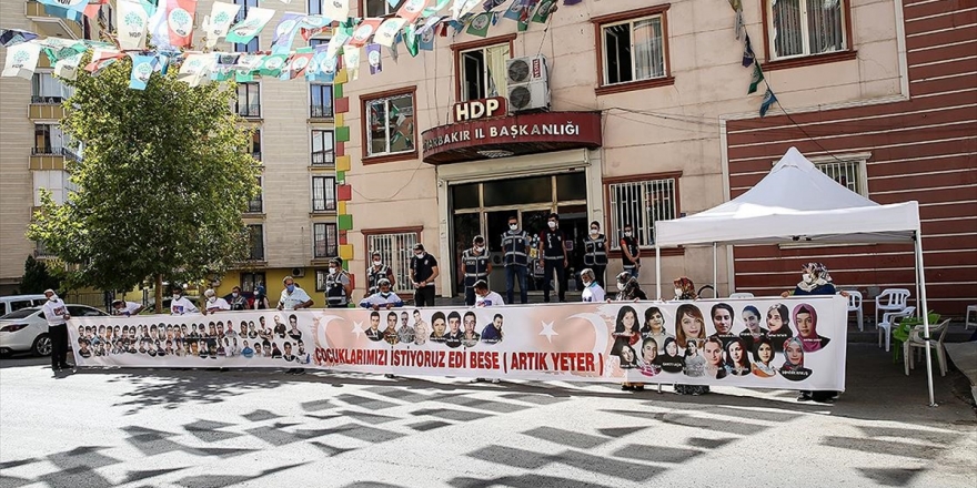 Diyarbakır Anneleri Bir Evladın Daha Ailesine Kavuşmasının Sevincini Yaşıyor