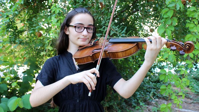 12 YAŞINDAKİ CANSU SARA TÜRKİYE'Yİ BAŞARIYLA TEMSİL ETTİ