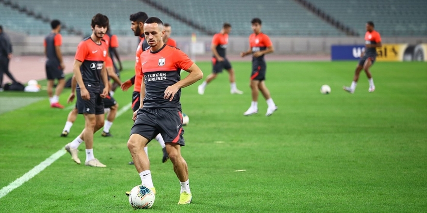 Galatasaray İskoçya'da Tur Arayacak