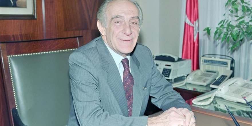 Eski Bakan Ali Bozer Koronavirüsten Hayatını Kaybetti