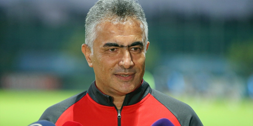 Kasımpaşa Teknik Direktörü Altıparmak: Galatasaray Maçında Tek Amacımız Galip Gelmek