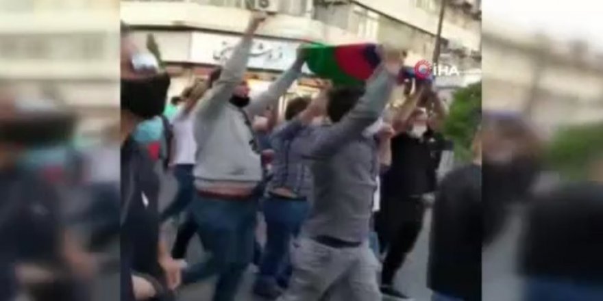 İran'da Azerbaycan'a Destek İçin Sokağa Döküldüler