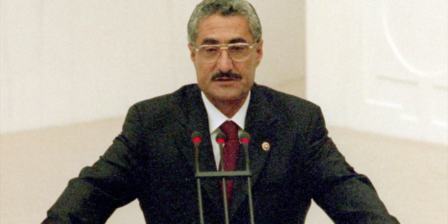 Eski Bakan Zeki Ergezen Vefat Etti