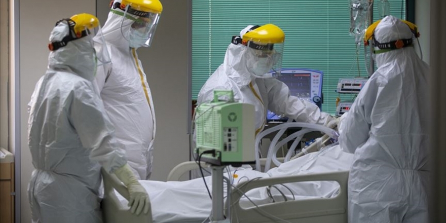 Türkiye'de Son 24 Saatte 1442 Kişiye Kovid-19 Tanısı Konuldu, 63 Kişi Hayatını Kaybetti