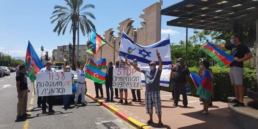 Tel Aviv'de Azerbaycan'a Destek Gösterisi