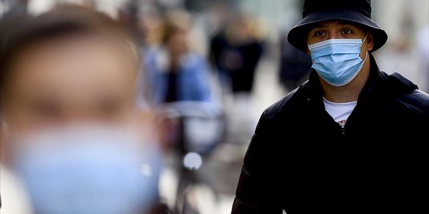 Abd'de Kovid-19'dan Ölenlerin Sayısı 213 Bin 615'e Yükseldi