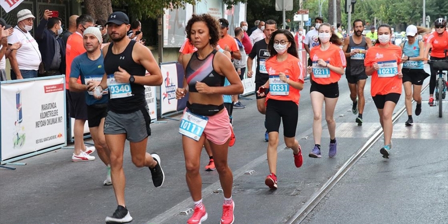 Uluslararası İzmir Maratonu Başladı