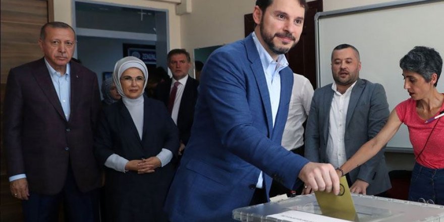 Ünlü Anketçiden Bomba İddia: Albayrak Genel Başkan Olacak!