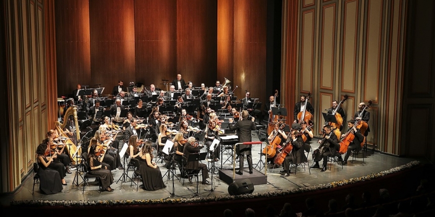 Opera Sahnesinde Dünya Şarkıları Yankılanacak