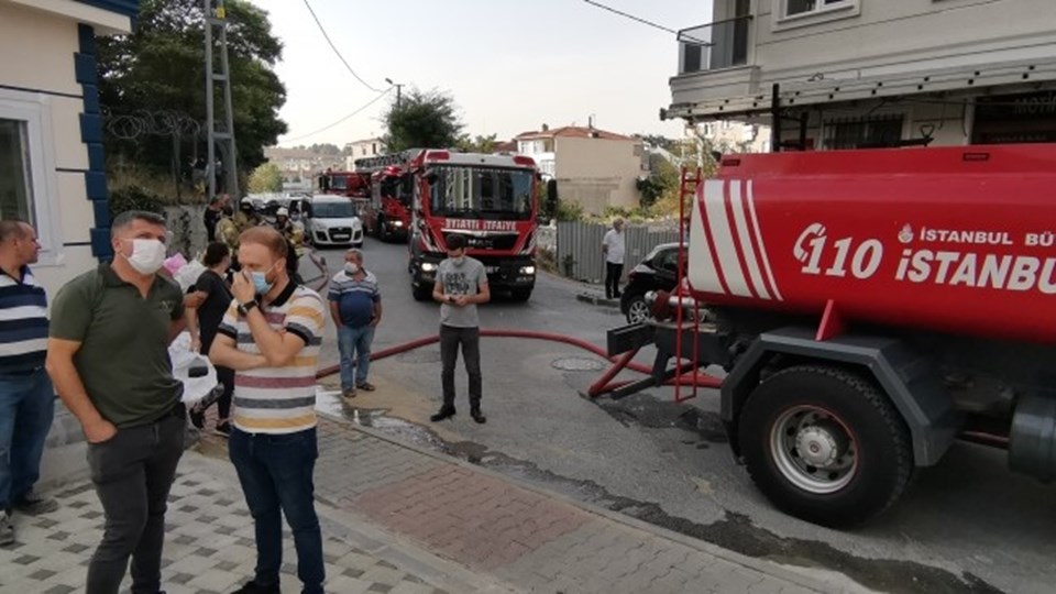 İstanbul'da Katlı Binada Yangın!