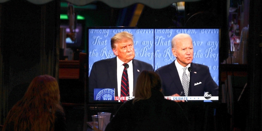 Trump, Biden İle 15 Ekim'deki Canlı Yayın Tartışmasına Katılacağını Açıkladı