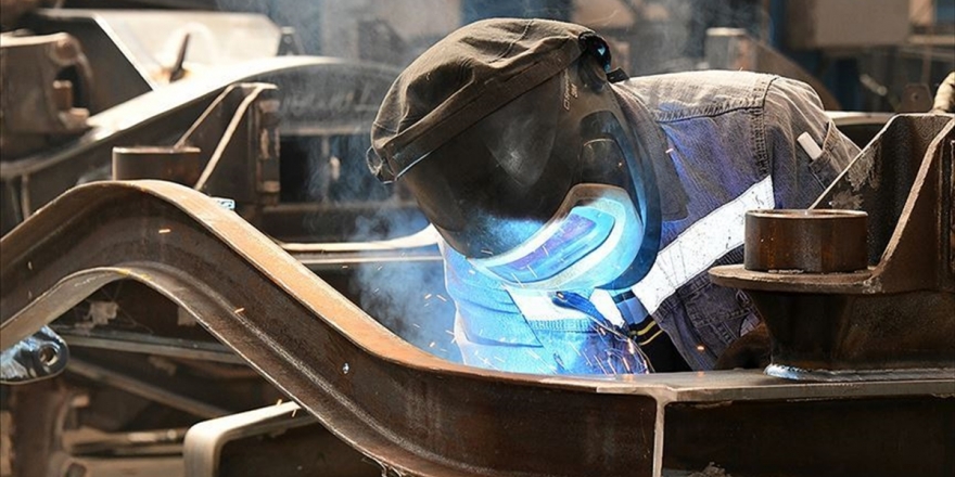 Cazibe Merkezlerindeki İmalat Sanayi Yatırımlarına Asgari 2 Milyon Lira Şartı