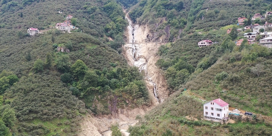 Giresun'daki Sel Afetinde Hayvanlarını Kaybeden Çiftçilerin Mağduriyeti Giderildi