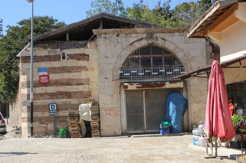 Tarihi Han 6,5 Milyon TL'ye Satılığa Çıkarıldı