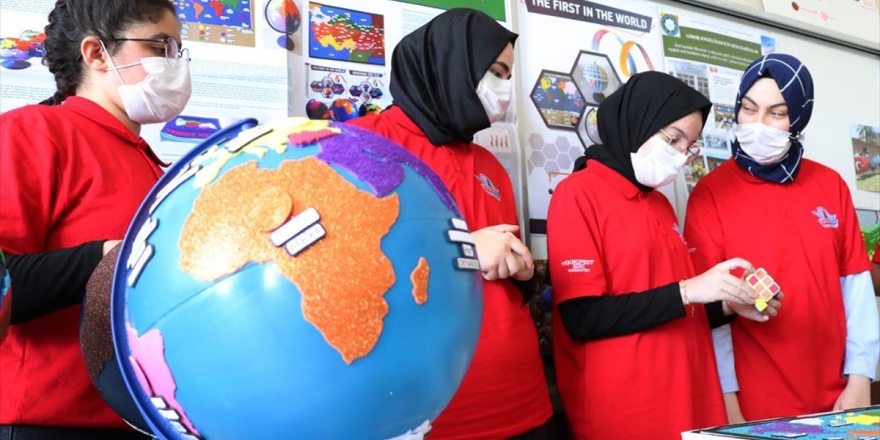 Sesli Haritayla Afrika'ya Uzanan Lise Öğrencilerine Teknofest Ödülü
