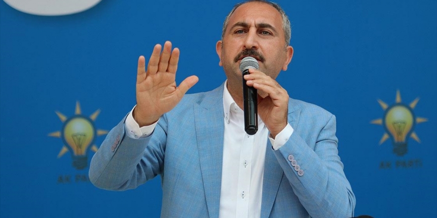 Adalet Bakanı Gül: Azerbaycanlı Kardeşlerimizin Haklı Davasında Sonuna Kadar Yanındayız