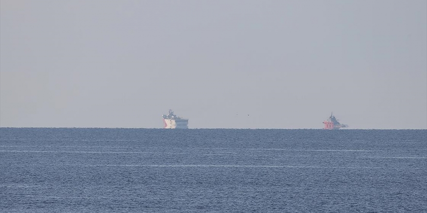 Oruç Reis Gemisi Antalya Limanı'ndan Ayrıldı