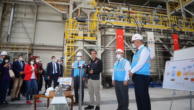 Bakan Duyurdu: Türkiye'de İlk Kez Lityum Üretilecek