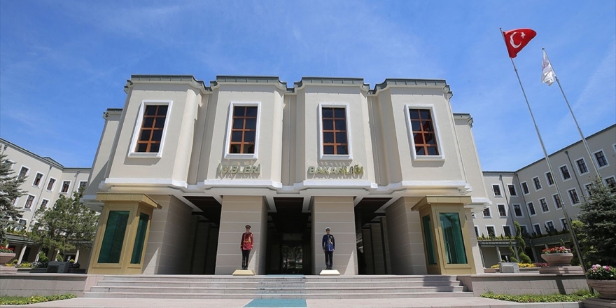 İçişleri Bakanlığı: Şırnak'ta İkna Çalışmaları Sonucu 5 Pkk'lı Terörist Teslim Oldu