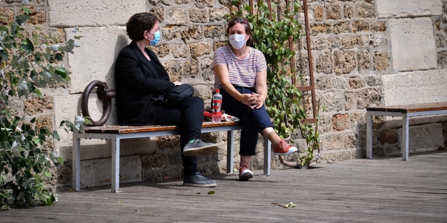 Kovid-19'da En Hızlı Bulaş Riski Aile İçinde Ortaya Çıkıyor