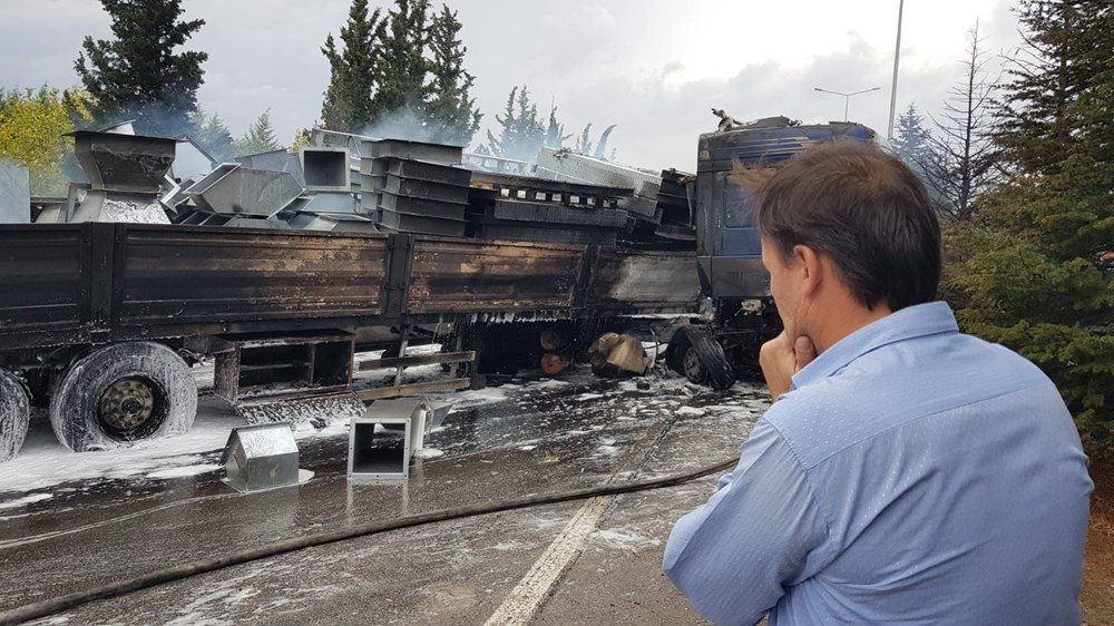 Tırına son kez baktı