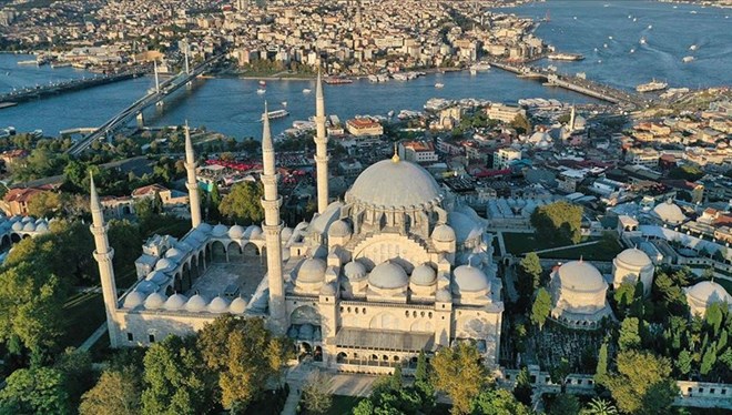 Mimar Sinan'ın tarihi eseri Süleymaniye Külliyesi 463 yaşında
