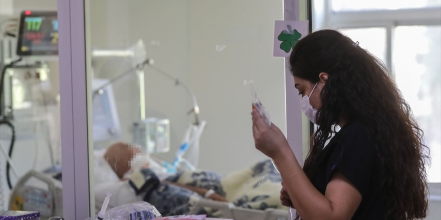 Türkiye'de Son 24 Saatte 1812 Kişiye Kovid-19 Tanısı Konuldu, 73 Kişi Hayatını Kaybetti