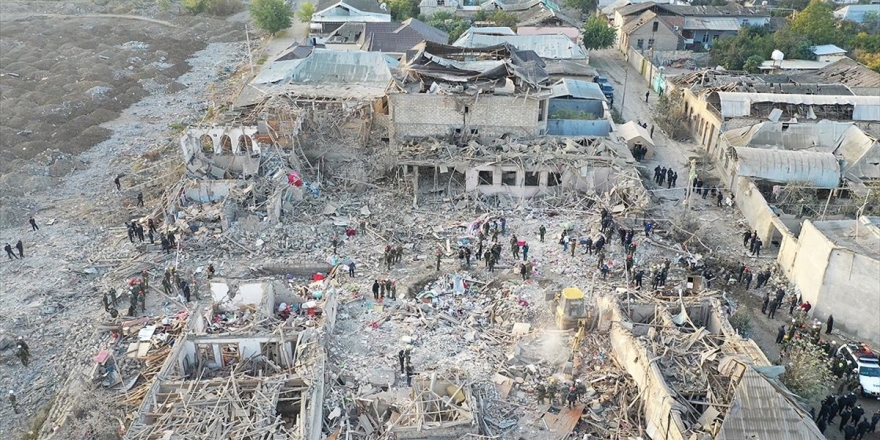 Ermenistan, Sivillere Uykudayken Saldırdı