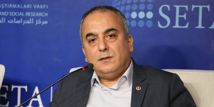 Gazeteci Ve Siyasetçi: Markar Esayan