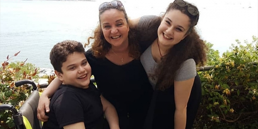 SMA İle 16 Yıldır Mücadele Eden Genç Başarılarıyla Diğer Hastalara Örnek Oluyor