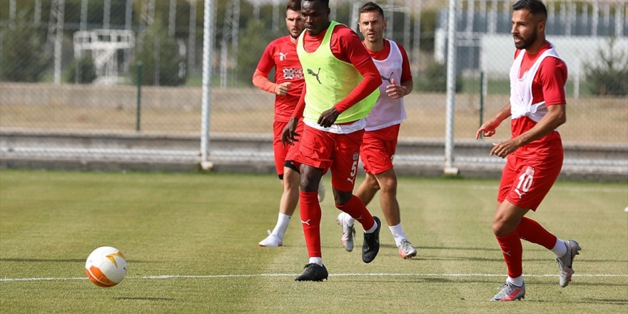 Sivasspor Uefa Avrupa Ligi'nde Sahaya Çıkıyor