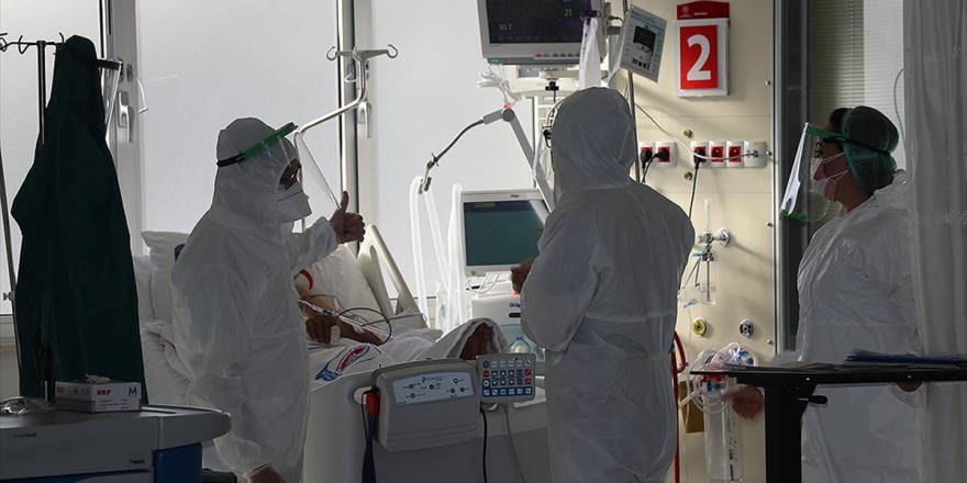 Türkiye'de Son 24 Saatte 2013 Kişiye Kovid-19 Tanısı Konuldu, 68 Kişi Hayatını Kaybetti