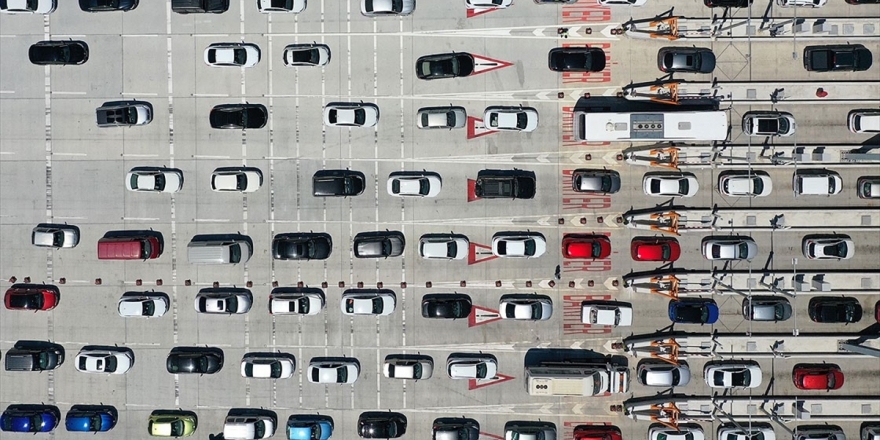 Türkiye'de 9 Ayda Trafiğe 736 Bin 543 Aracın Kaydı Yapıldı