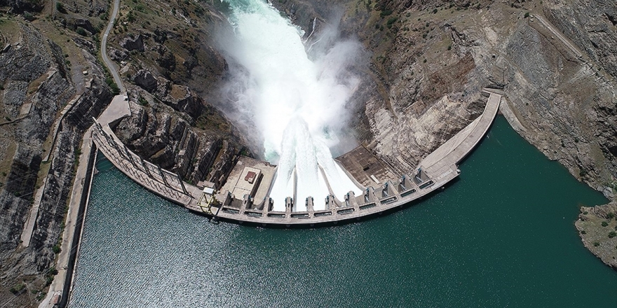 Elektrikte Kurulu Güç Gelecek Yıl Yaklaşık 100 Bin Megavata Yükselecek