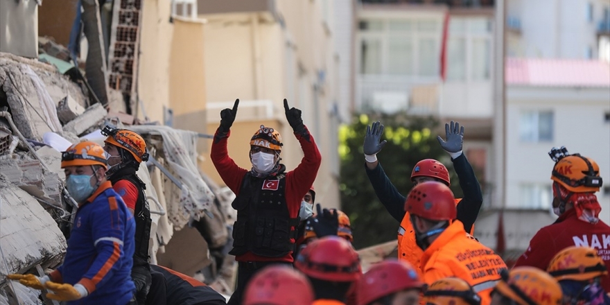 Sağlık Bakanı Koca: 28 Can Kaybımız Var, 243 Kişi Halen Tedavi Görüyor