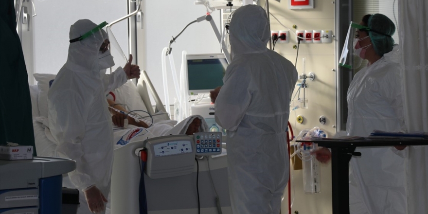 Türkiye'de Son 24 Saatte 2 Bin 213 Kişiye Hastalık Tanısı Konuldu, 75 Kişi Hayatını Kaybetti