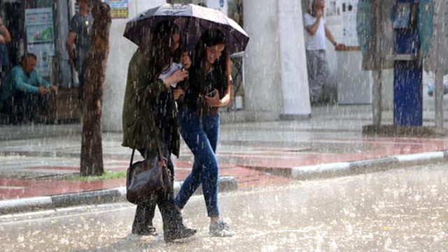 Meteoroloji'den Şiddetli Yağış Uyarısı