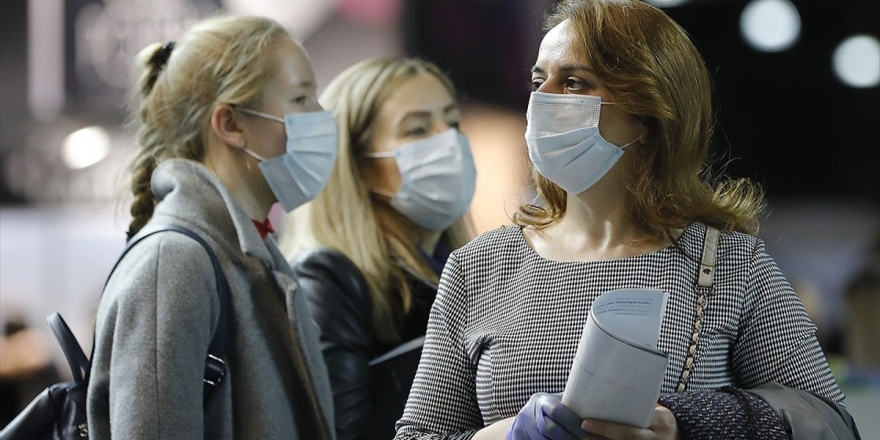 Rusya'da Son 24 Saatte 18 Bin 665 Yeni Kovid-19 Vakası Görüldü