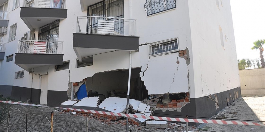 Kuşadası'nda Eğitime 2 Gün Ara Verildi