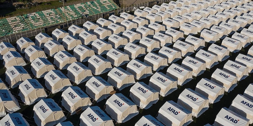 AFAD Başkanı Güllüoğlu: Kalacak Yeri Olmayan Vatandaşlarımız Barınma Alanlarındaki Çadırlara Yerleşebilir