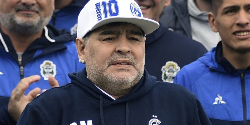 Maradona Hastaneye Götürüldü