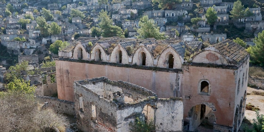 'Hayalet Köy'ün Tarihi Kiliseleri Restore Edilecek