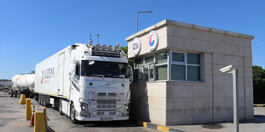 Ticaret Bakanı Pekcan: Avrupa'ya Açılan Sınır Kapılarında Tüm Zamanların Rekor İşlem Sayısına Ulaşıldı