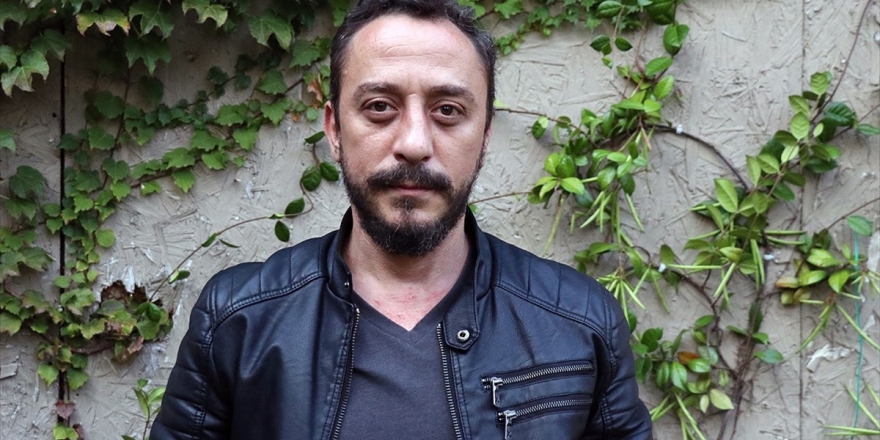 Hakan Karsak: Bu Ülkenin Her Rengini Çok Seviyorum