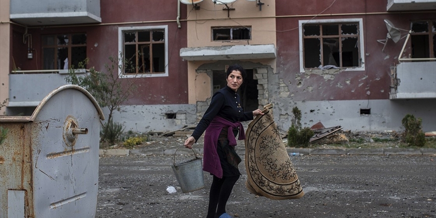 Ermenistan Ordusunca Yoğun Ateş Altında Tutulan Terter'de Yaşayanlar Evlerini Bırakmıyor