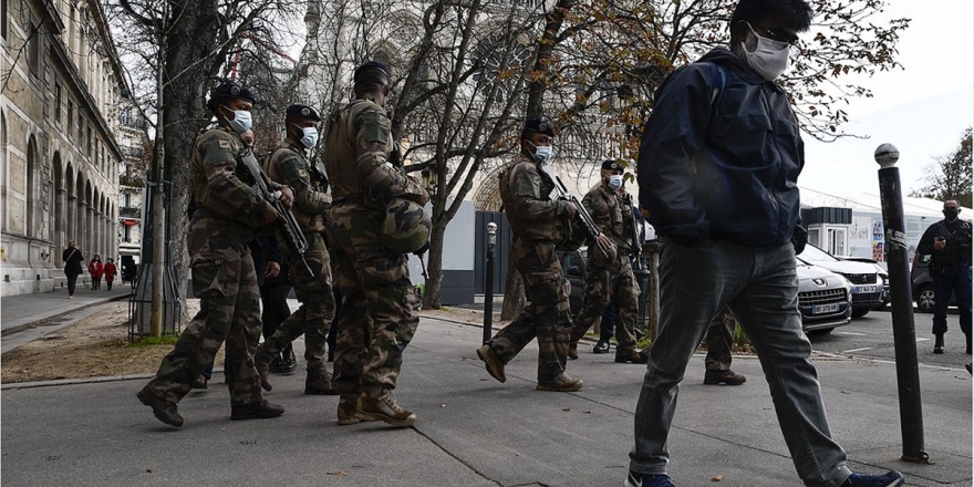 Kovid-19'a Karşı Yeni Önlemler, Avro Bölgesi'nde Yatırımcı Güvenini Azalttı