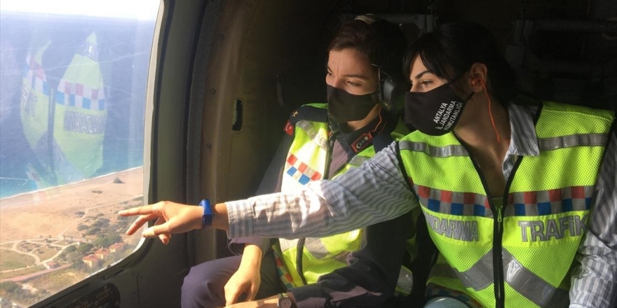 Kadın Subaylar 'Turizm Başkenti'nin Trafiğini Havadan Denetliyor