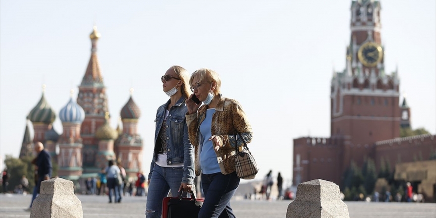 Moskova'da Kovid-19 Tedbirleri Yeniden Getirildi