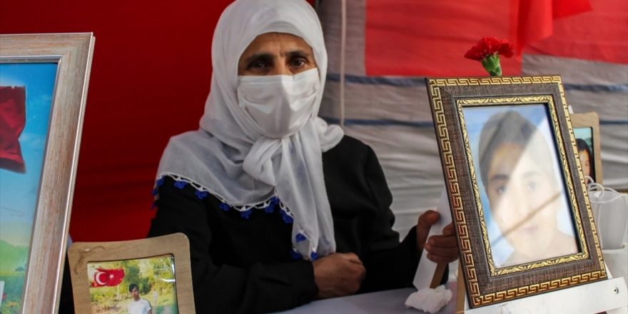 Anne Esmer Koç: Kızımdan İsteğim, Beni Duyuyorsan Gel Devlete Teslim Ol