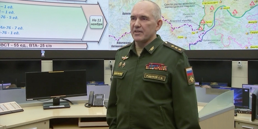 Rus Barış Gücü Dağlık Karabağ'da Göreve Başladı